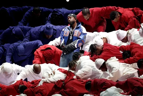 78390810007 20250210 t 015823 z 459307158 up 1 el 2 a 04 v 74 b rtrmadp 3 footballnflsuperbowlhalftime.JPG