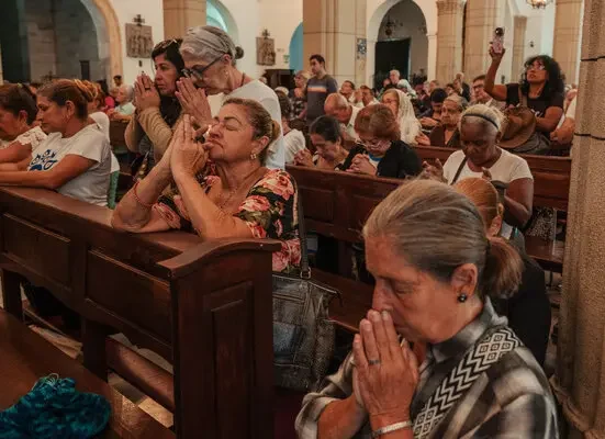 21pope francis latam reax pclh articleLarge.jpg