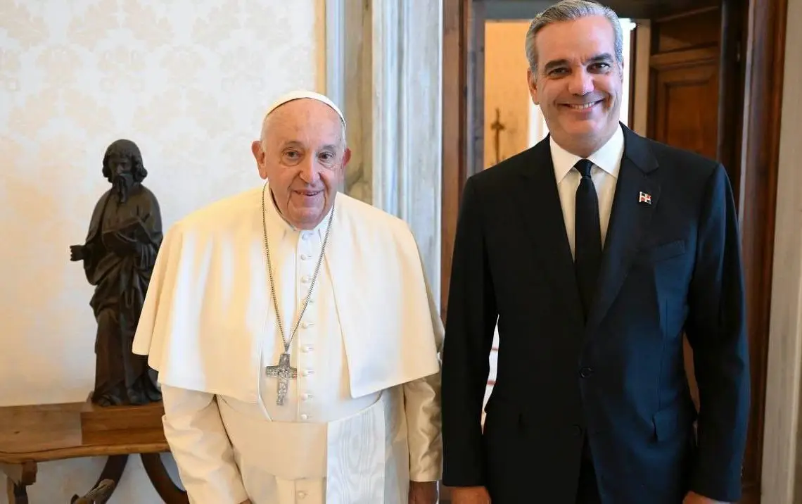 Papa Francisco Y Luis Abinader 1140x716 1