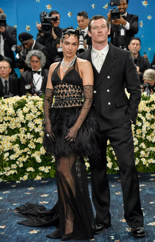 De Rosalía a Zendaya: los mejores looks de la Met Gala 2025 24 1920x2995 cmsv2 647a3878 834a 582c 8544 e848cb7fcf5c 9262318.jpg