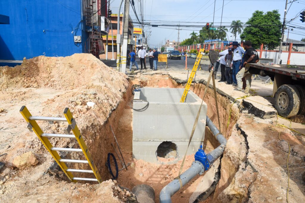 CAASD trabaja para optimizar la distribución de agua en sectores de la circunscripción 2 de la capital. 5 1850ed87 2116 41ef a23e e4e84f3a03ca 1