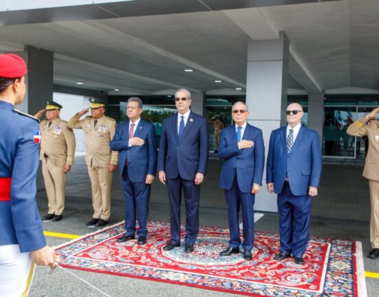 ABINADER Y EXPRESIDENTES 1140x694 1
