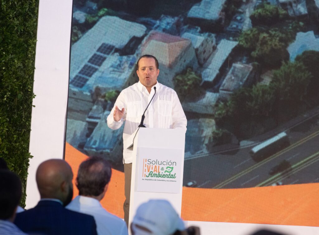 Gobierno presenta ambicioso plan vial y ecológico para transformar la avenida República de Colombia 3 IMG 7913