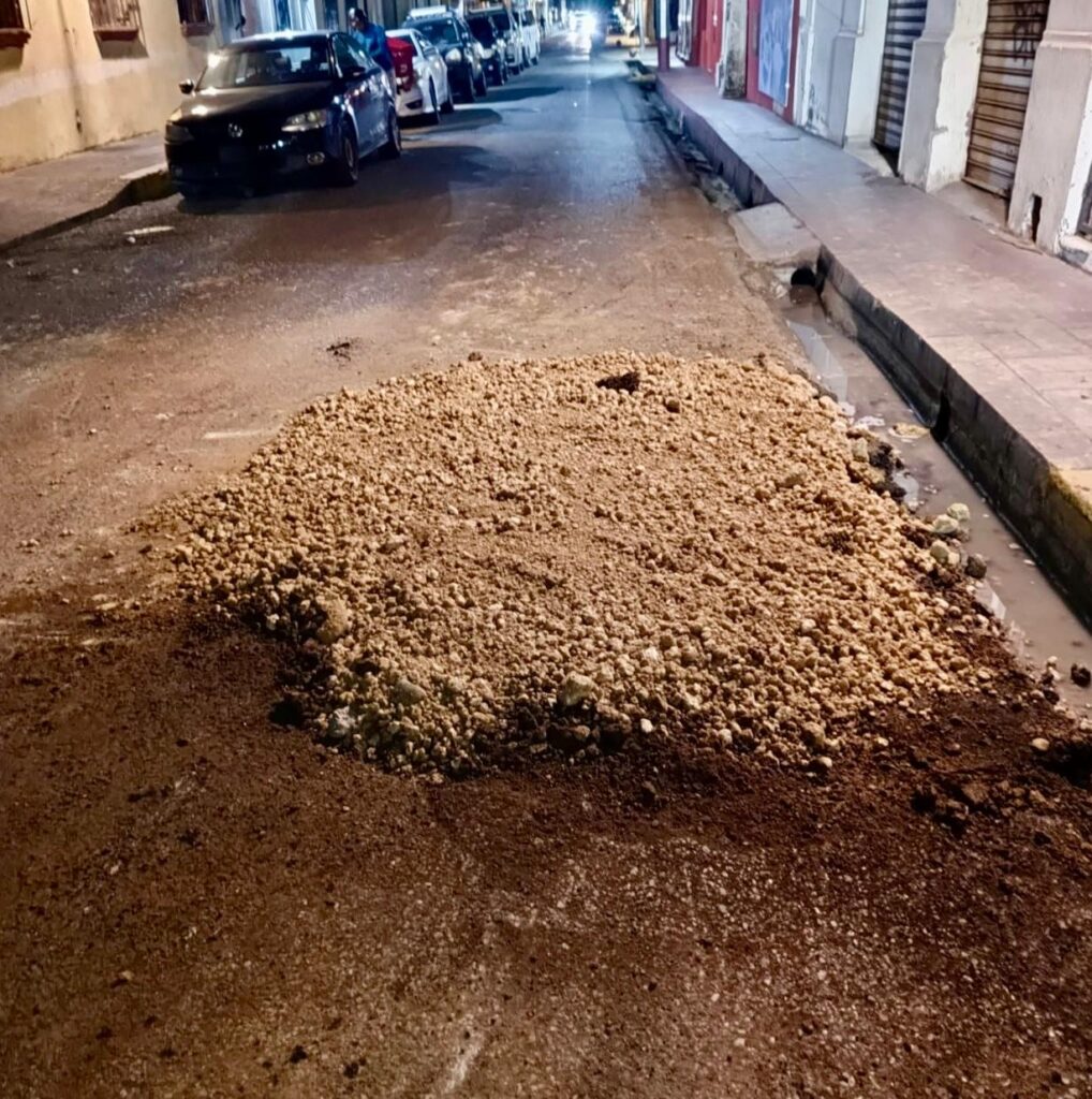 CAASD repara tubería de aguas residuales en la Ciudad Colonial 3 PHOTO 2025 07 02 19 06 07