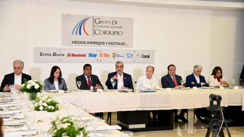 Las declaraciones de Luis Abinader en el almuerzo con el Grupo Corripio 3 IMG 8648