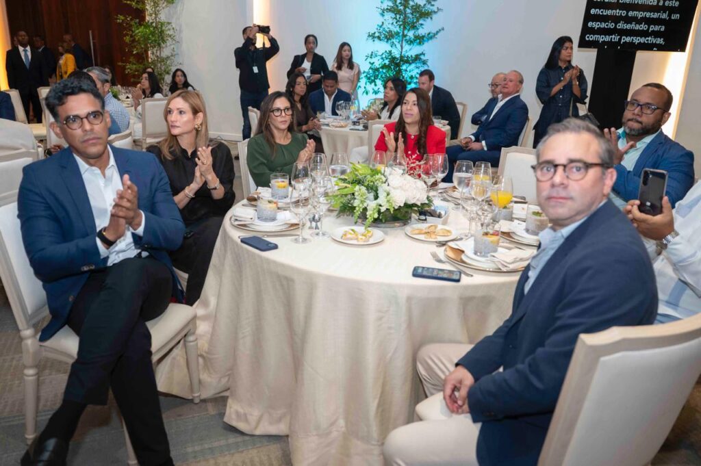 Banreservas financia con RD$21,000 millones al sector construcción y proyecta crecimiento sostenido 4 PHOTO 2025 09 19 15 56 08 2