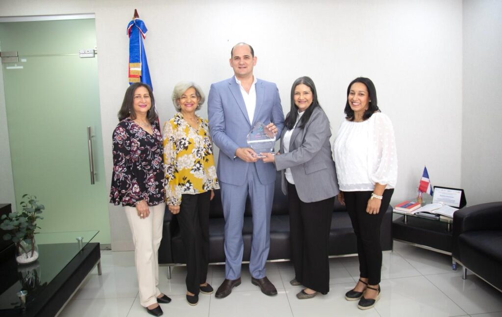 PHOTO 2025 10 08 20 51 21 3