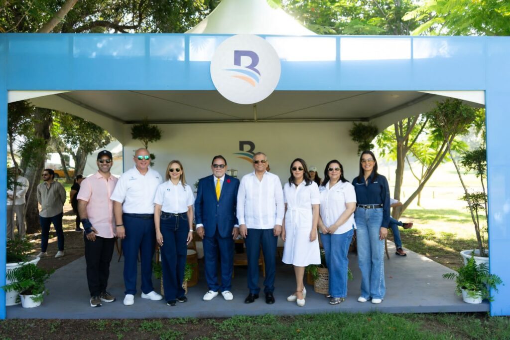 Banreservas reafirma compromiso con turismo deportivo en clausura del Grand Thomas Celebrity Classic 2025 4 PHOTO 2025 10 11 16 35 58 4