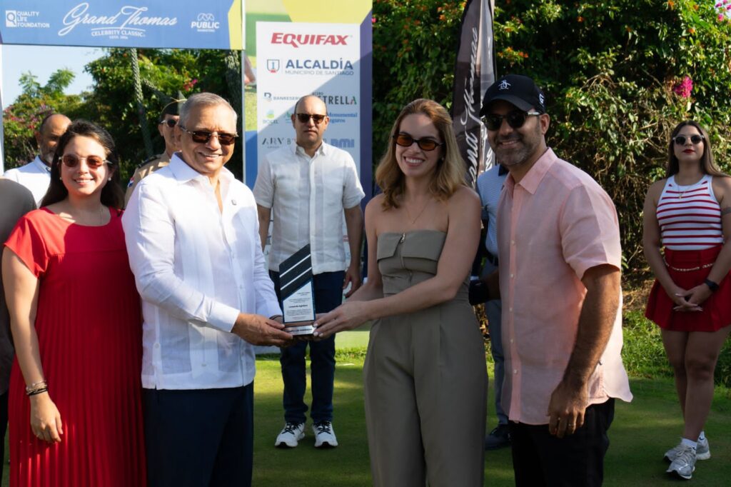 Banreservas reafirma compromiso con turismo deportivo en clausura del Grand Thomas Celebrity Classic 2025 2 PHOTO 2025 10 11 16 35 59 3
