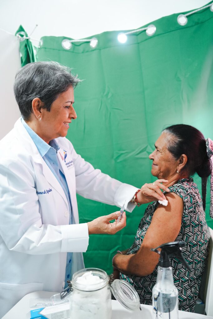 Voluntariado Banreservas culmina exitosa jornada nacional de salud preventiva y vacunación 2 3908b9d0 766b 4bfe 860f 4e9514376f9f