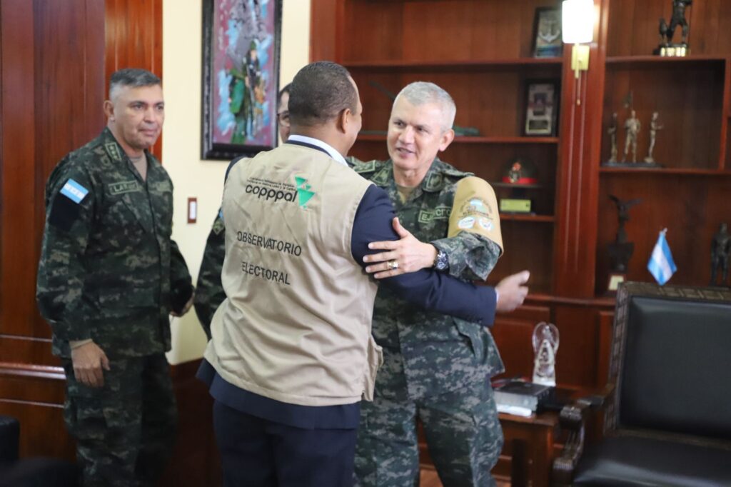 Milton Morrison, jefe de misión de observadores de COPPPAL, destaca transparencia de Fuerzas Armadas de Honduras en proceso electoral 2 IMG 5319