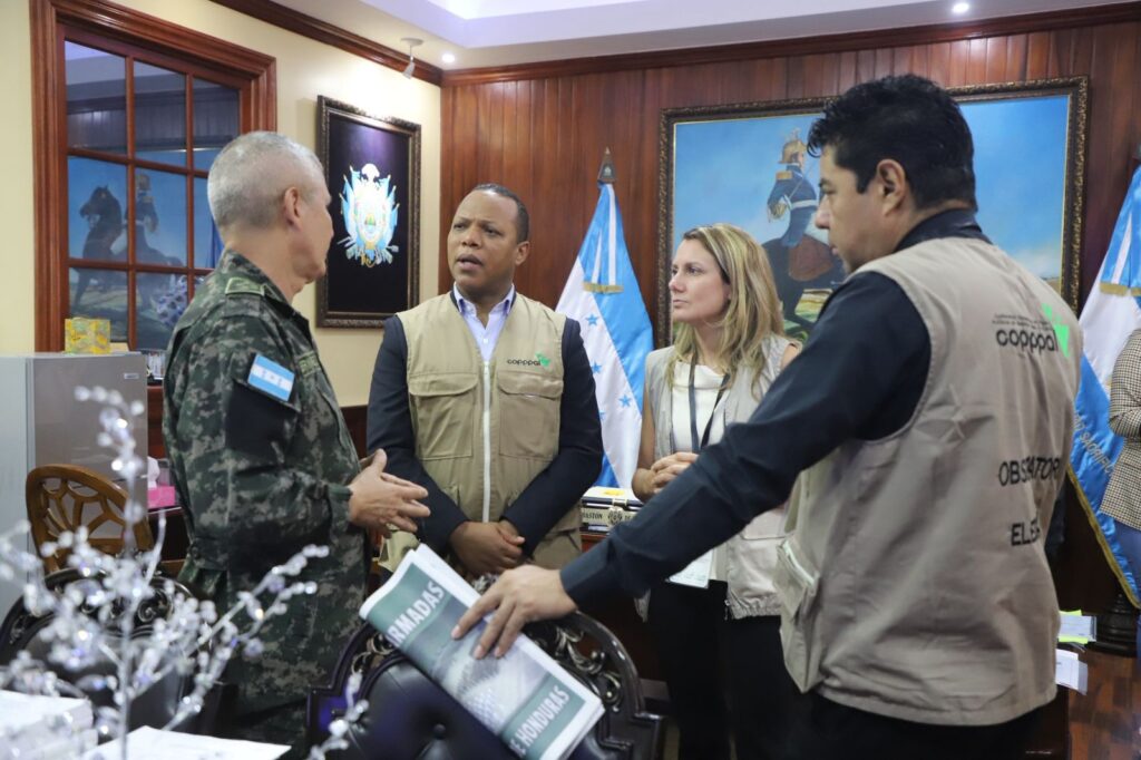 Milton Morrison, jefe de misión de observadores de COPPPAL, destaca transparencia de Fuerzas Armadas de Honduras en proceso electoral 4 IMG 5323
