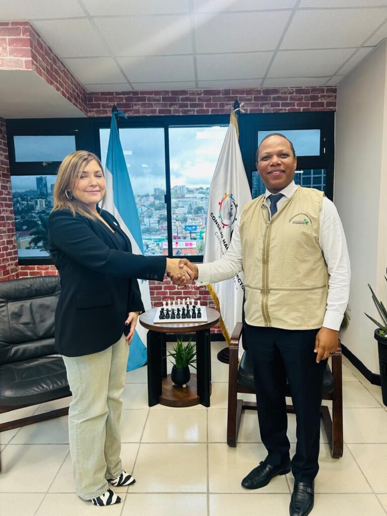Jefe de misión COPPPAL fortalece acompañamiento electoral en Honduras con reuniones de alto nivel 3 IMG 5372