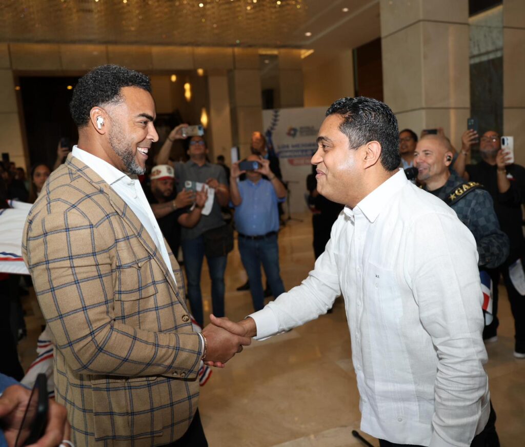 Ministro Kelvin Cruz recibe al equipo dominicano del Clásico Mundial 2 4a555a00 70b3 40a6 a35d a5ded7442fad