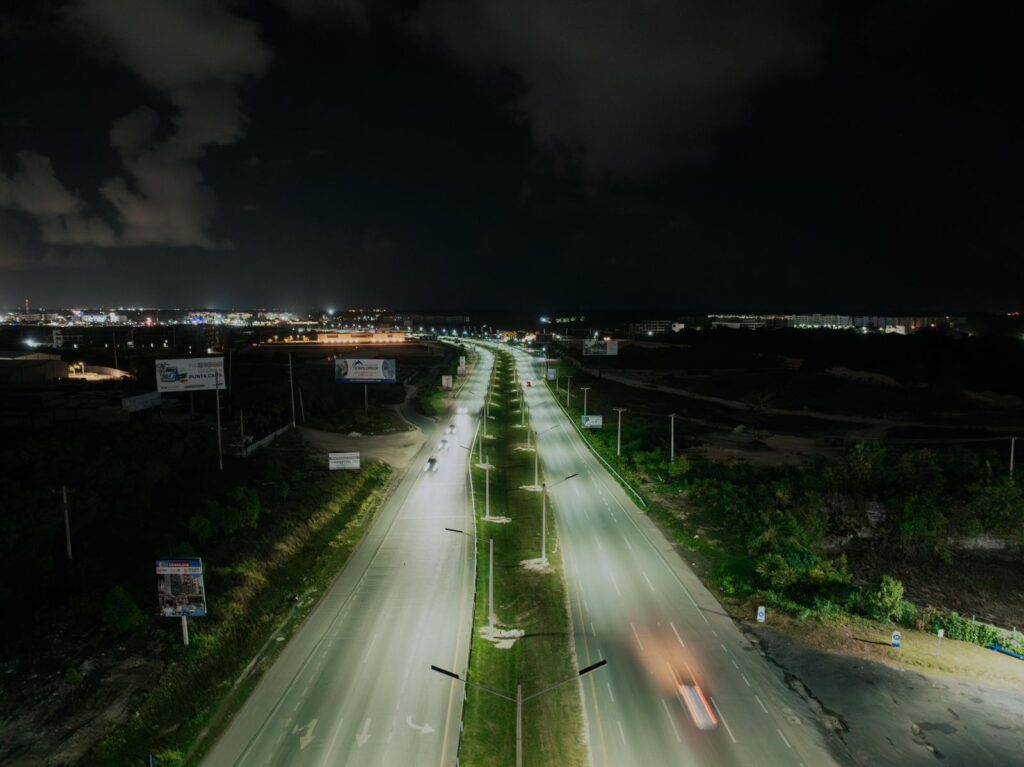 RD Vial ilumina 200 kilómetros de carreteras con energía solar y logra reducir un 20% los accidentes nocturnos 2 IMG 2953