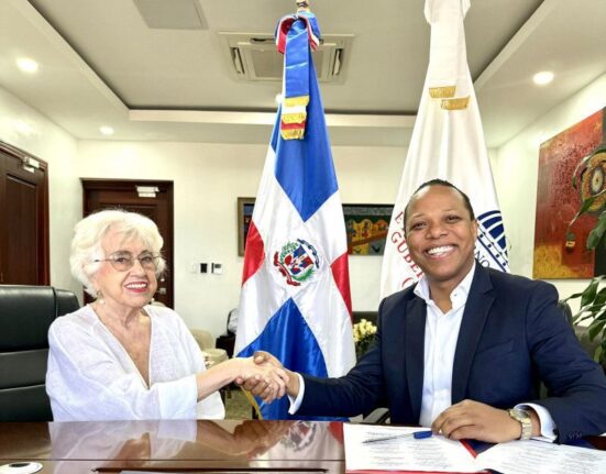 0e2e05e9 bc4d 43fd 9744 7f3347a30958