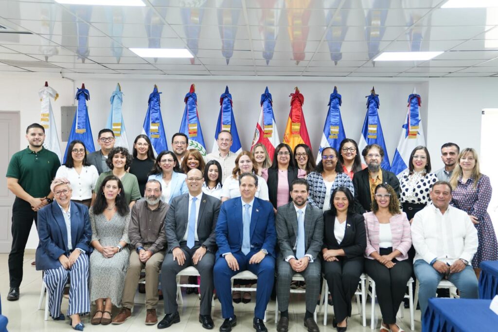 Región SICA intercambiará experiencias para fortalecer la evaluación de medicamentos biotecnológicos y biosimilares 3 d0c21820 4fb6 4d5f a851 70201007563c